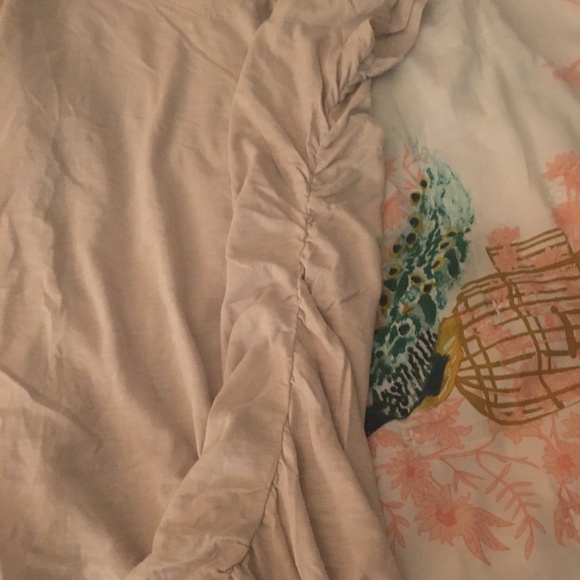 Gray/Tan T-Shirt - Picture 3 of 5